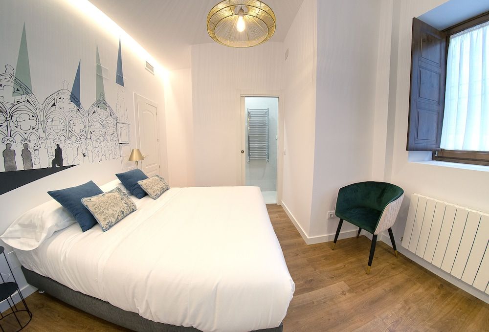 CATEDRAL CERVANTES 5 COLLECTION Deluxe Apartment 5