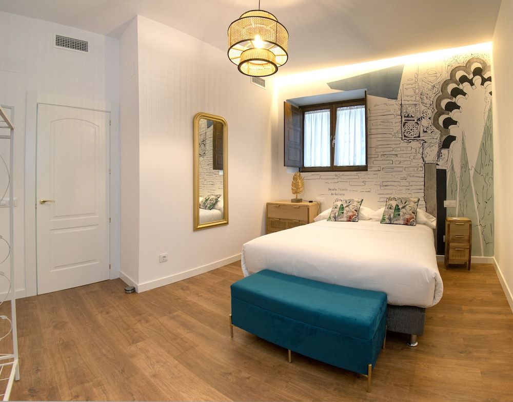 GRECO CERVANTES 5 COLLECTION Superior Apartment 4