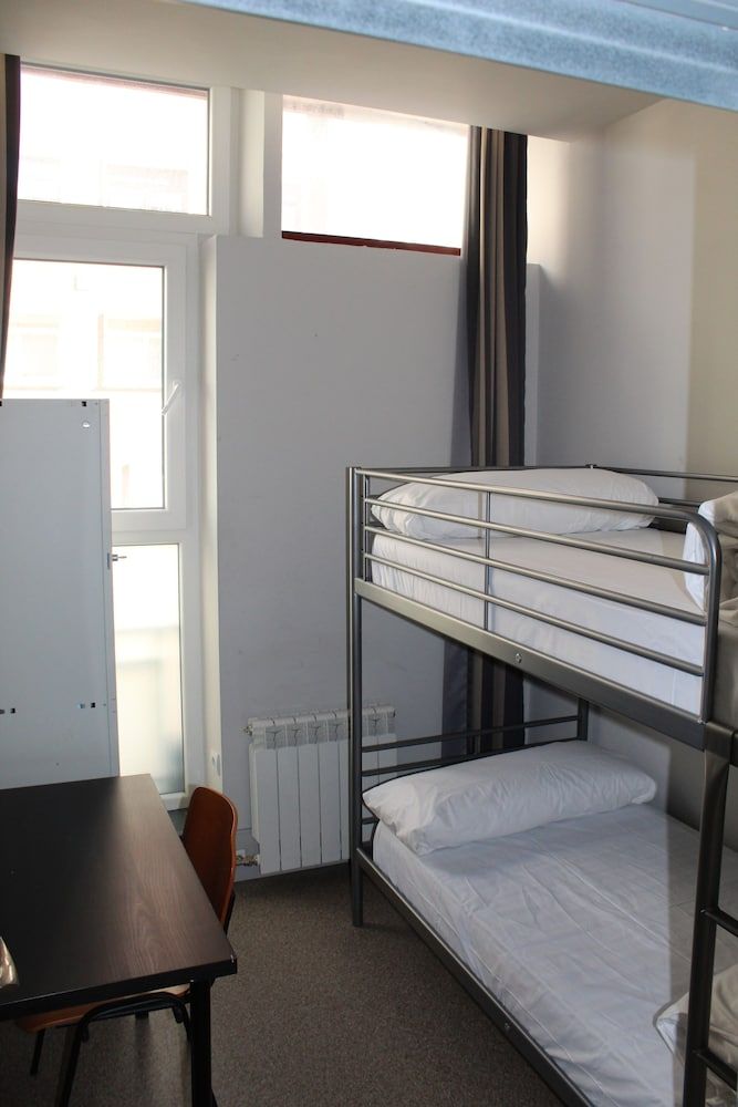 Mola Hostel Burgos Economy Twin Room