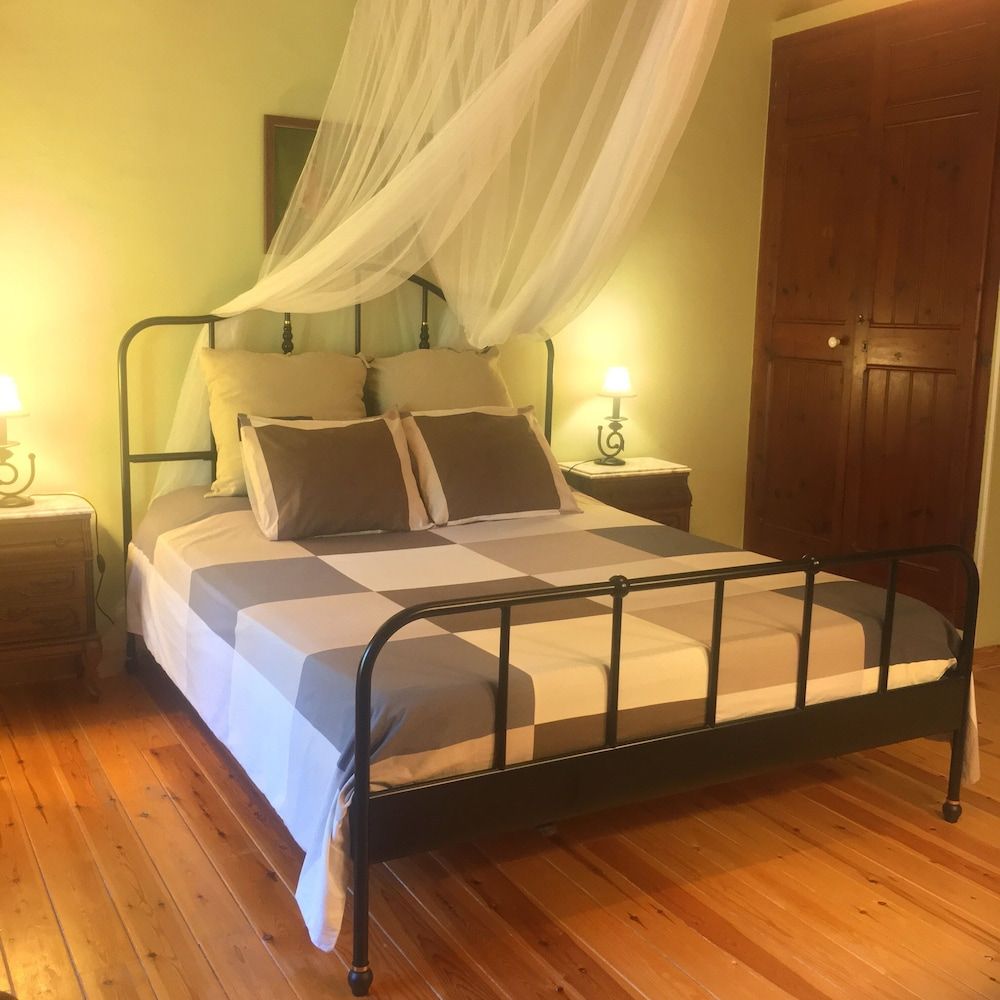 Romantic Double Room (Cabernet Sauvignon)