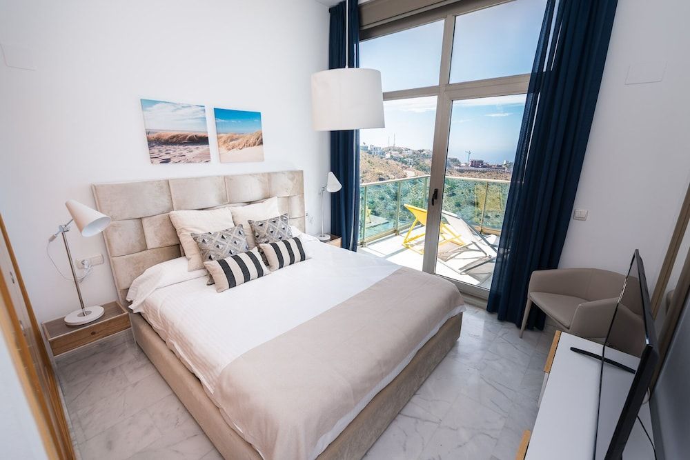Design Apartment, 3 Bedrooms, Sea View