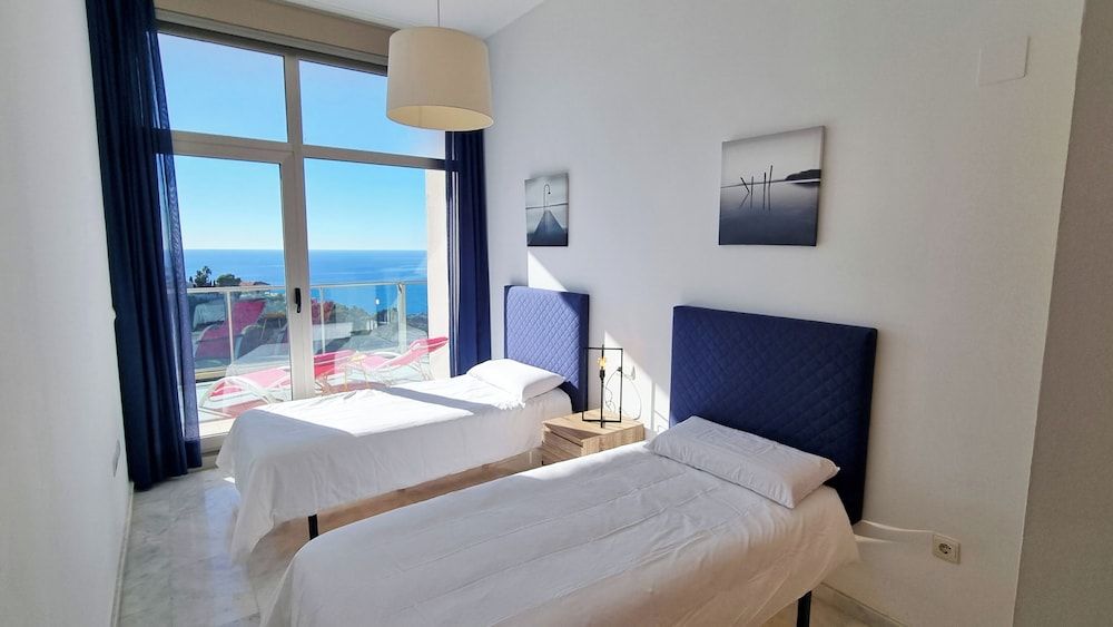 Grand Apartment, 3 Bedrooms, Sea View