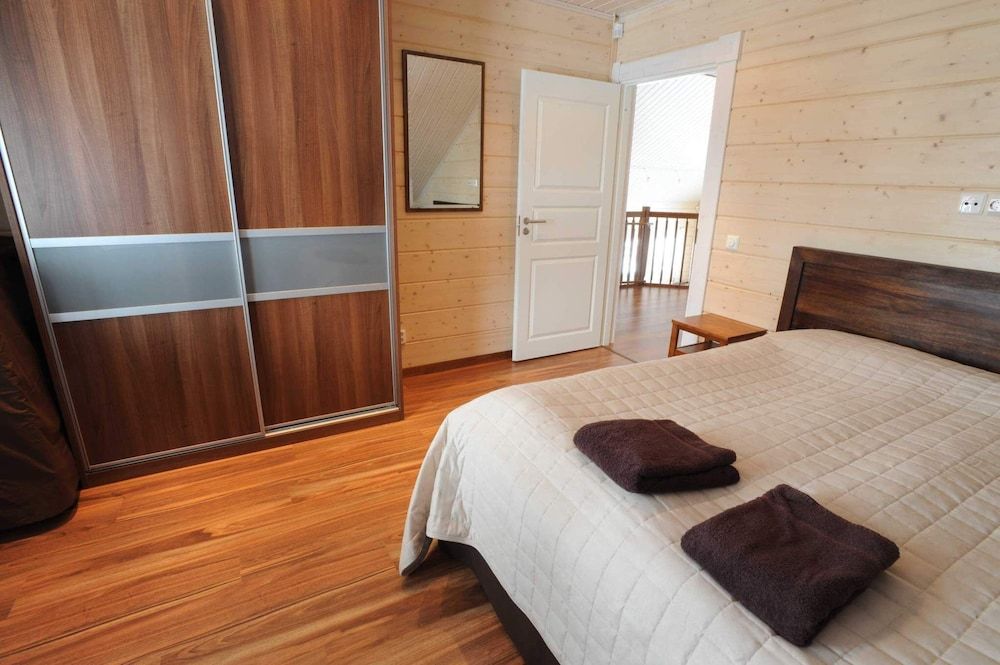 Tahko Hills Comfort Cottage, Lake View