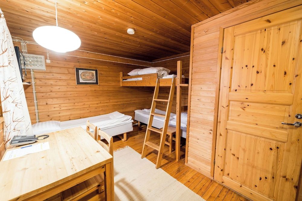 Mökit & Camping Peurasuvanto 3 ppl. Cabin with shower