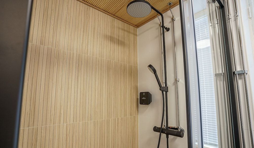 Sawo Hostel Deluxe Double Room 4