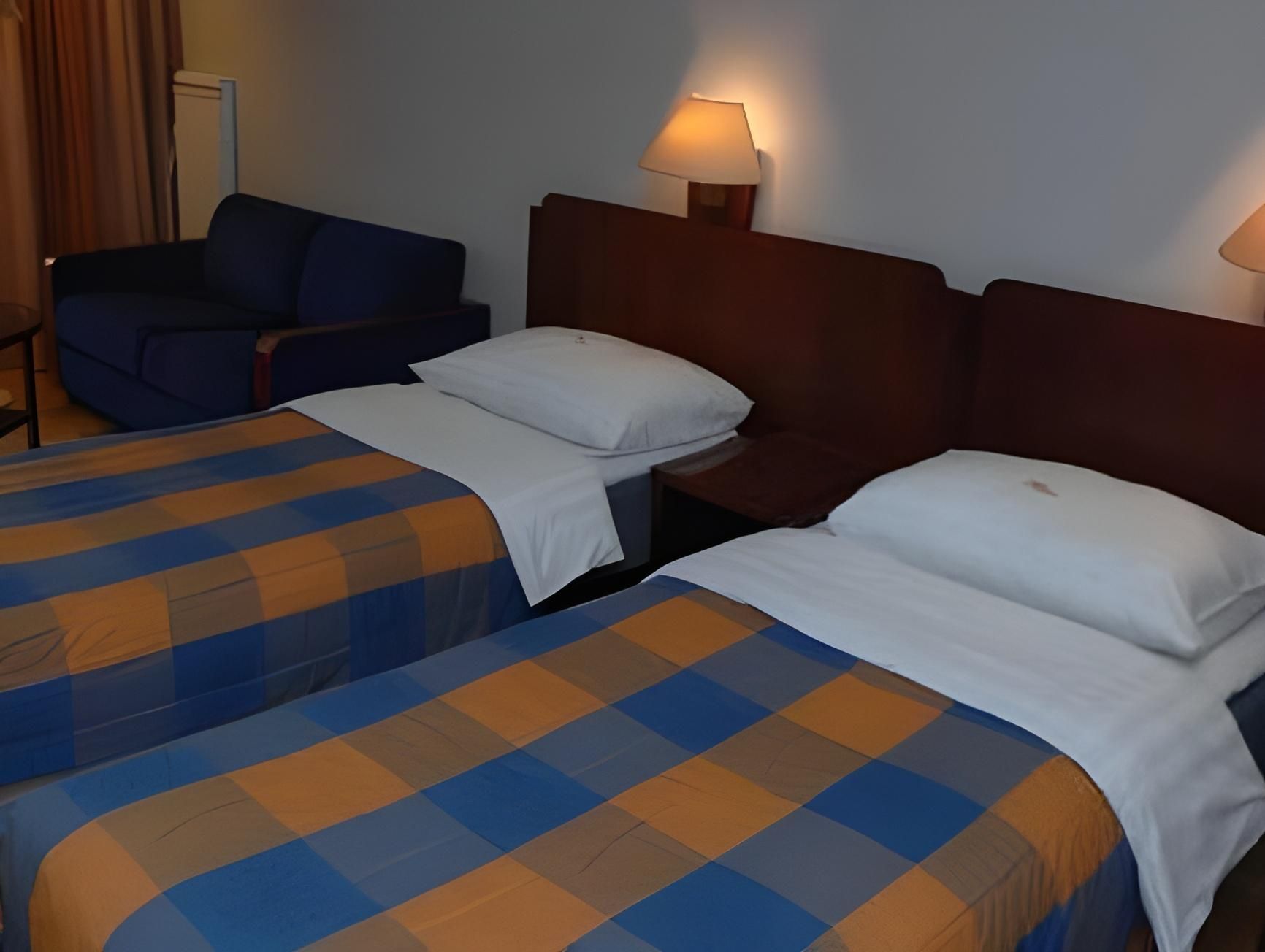 Single Room with Spa Access