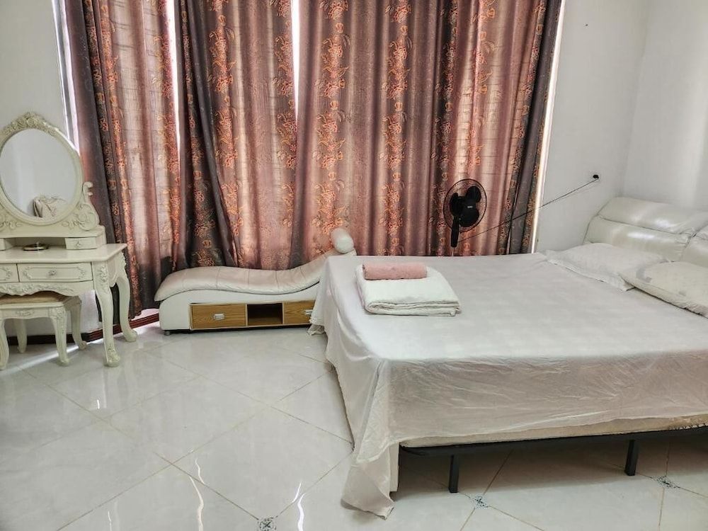 Suva Hideaway Villa Quadruple Room, Garden View