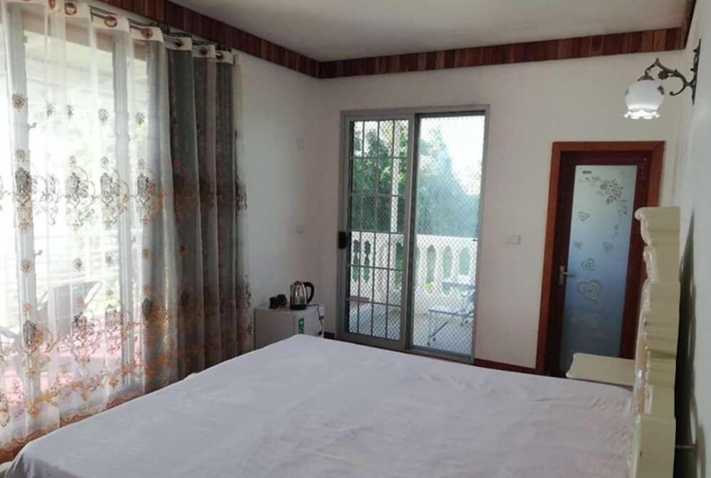 Suva Hideaway Villa Double or Twin Room, Sea View 9