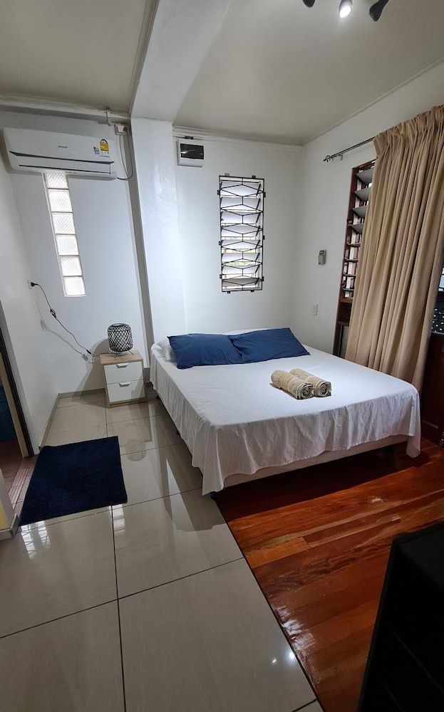 Axis Apartments Deluxe Studio Suite, 1 Double Bed, Balcony, Courtyard View