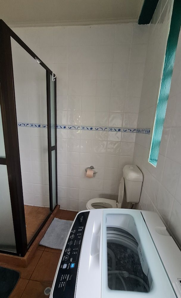 Axis Apartments Deluxe Studio Suite, 1 Double Bed, Balcony, Courtyard View 7