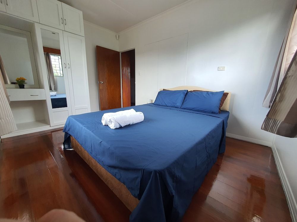 Axis Apartments Premier Apartment 6