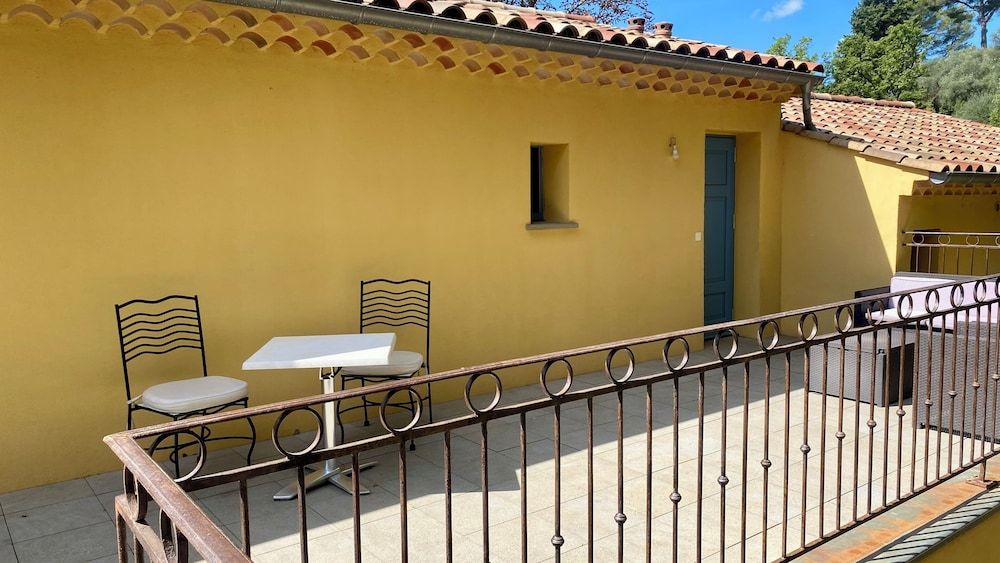 Domaine de la Cascade Parfumée Romantic Double Room, 1 King Bed, Terrace 7