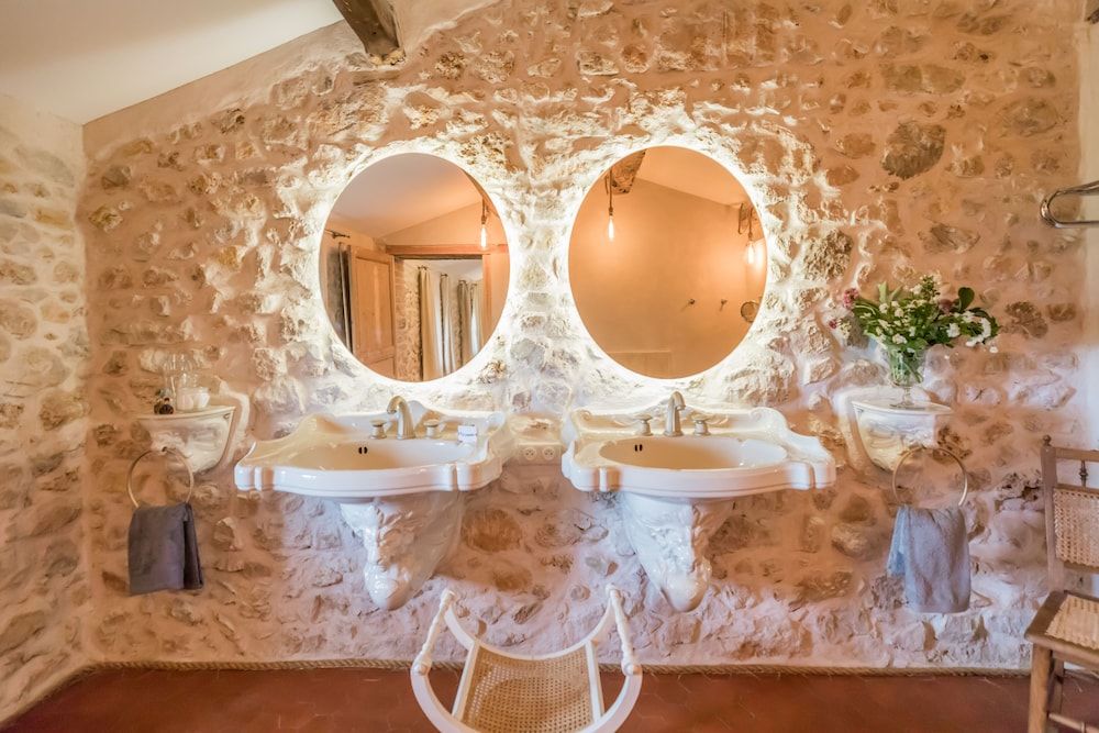 Domaine de la Cascade Parfumée Romantic Double Room, 1 King Bed, Terrace 8