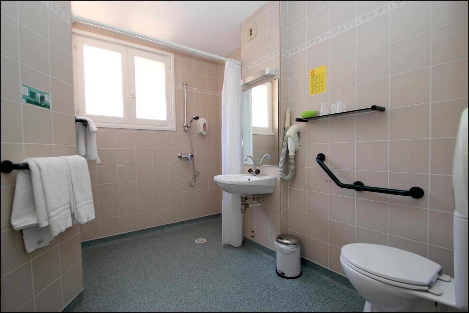 Double or Twin Room - Disability Access