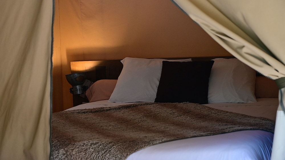 Standard tent (River 1)