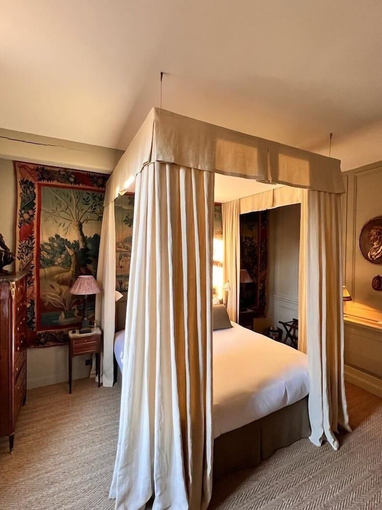 MANOIR DES BASSES RIVIERES Superior Suite, Ensuite, Garden View (Suite Boisdenier ) 4