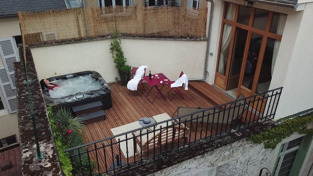 Honeymoon Apartment, Ensuite (Suite Ronde )
