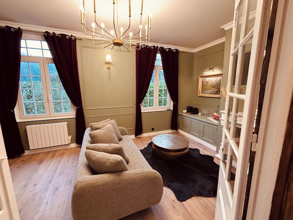 Normandy Etretat Luxury Suite, 1 King Bed with Sofa bed 11