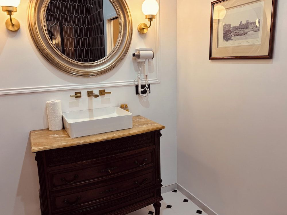 Normandy Etretat Luxury Suite, 1 King Bed with Sofa bed 6