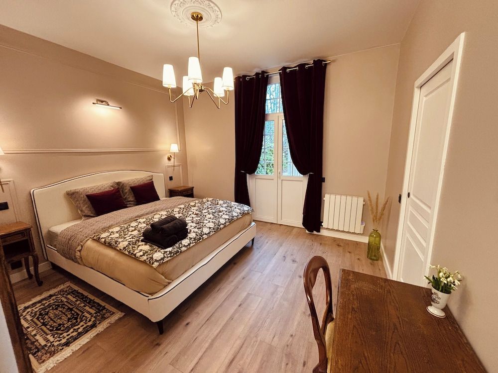 Normandy Etretat Luxury Suite, 1 King Bed with Sofa bed 2