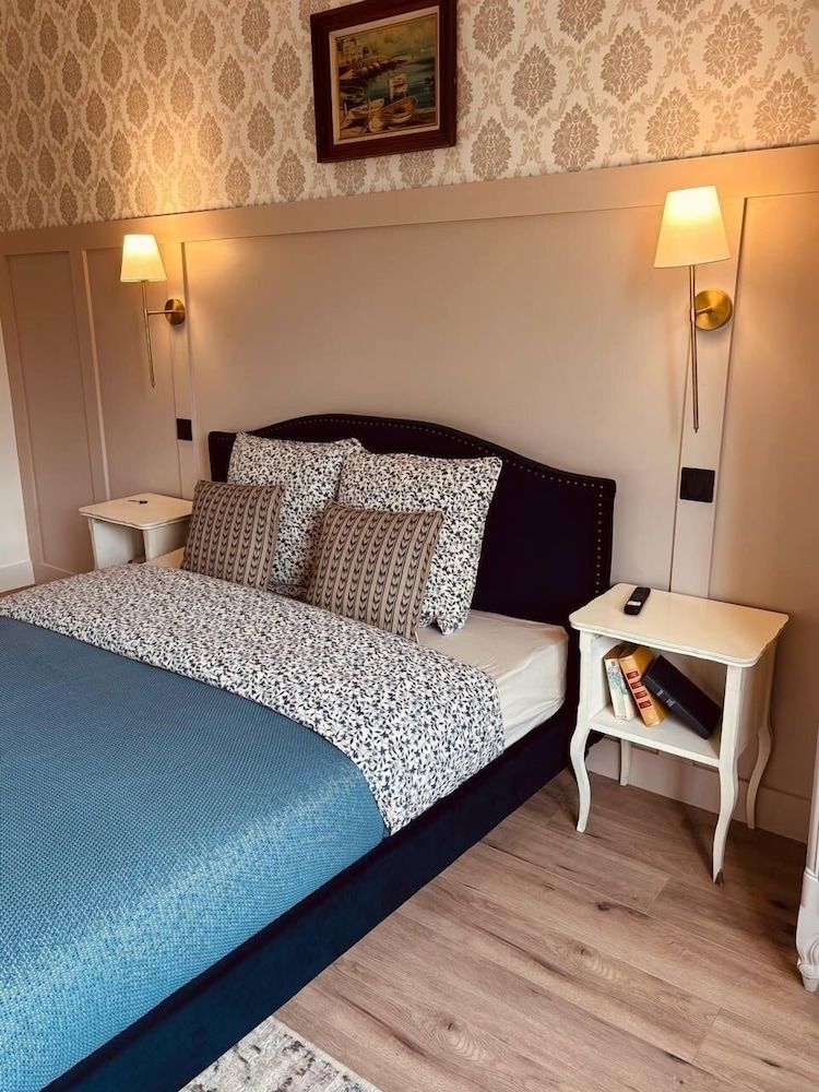 Normandy Etretat Deluxe Apartment 2