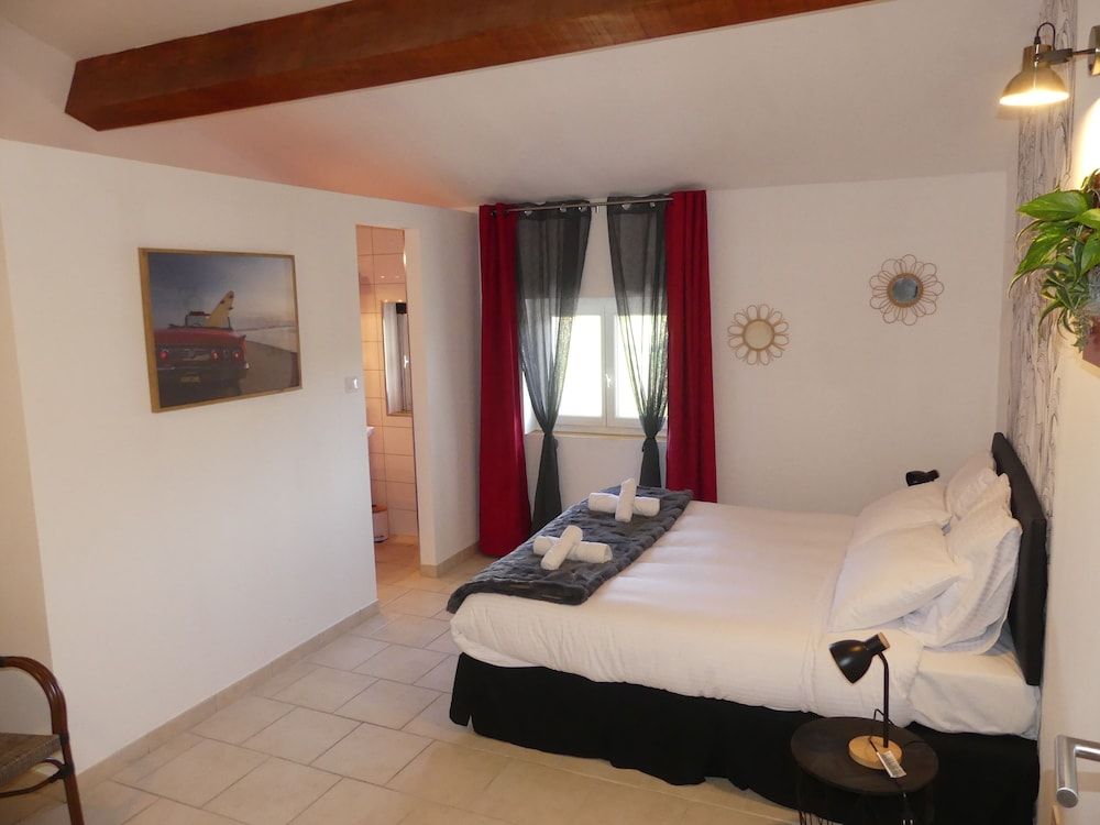 Classic Room, Garden View