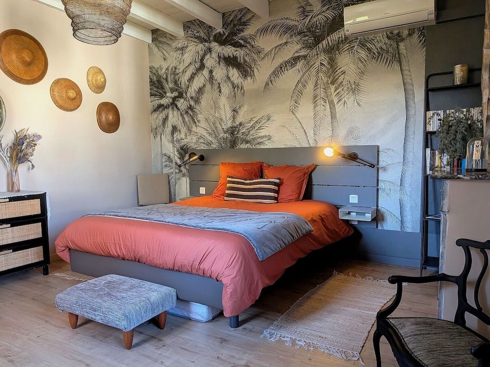 Comfort Apartment, Private Bathroom, Garden View