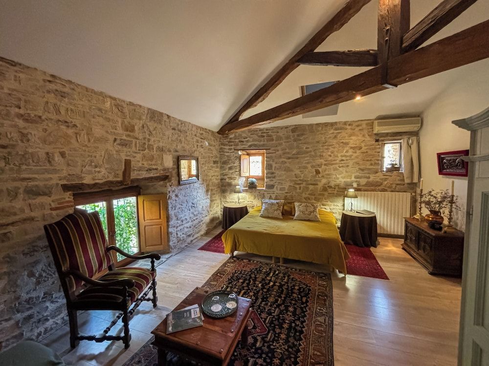 Maison Bakéa