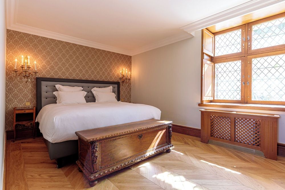 Junior Room