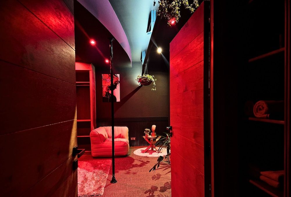 AKA LOVE ROOM Luxury Loft, Patio 3