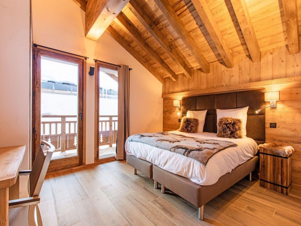 Classic Chalet, Multiple Bedrooms
