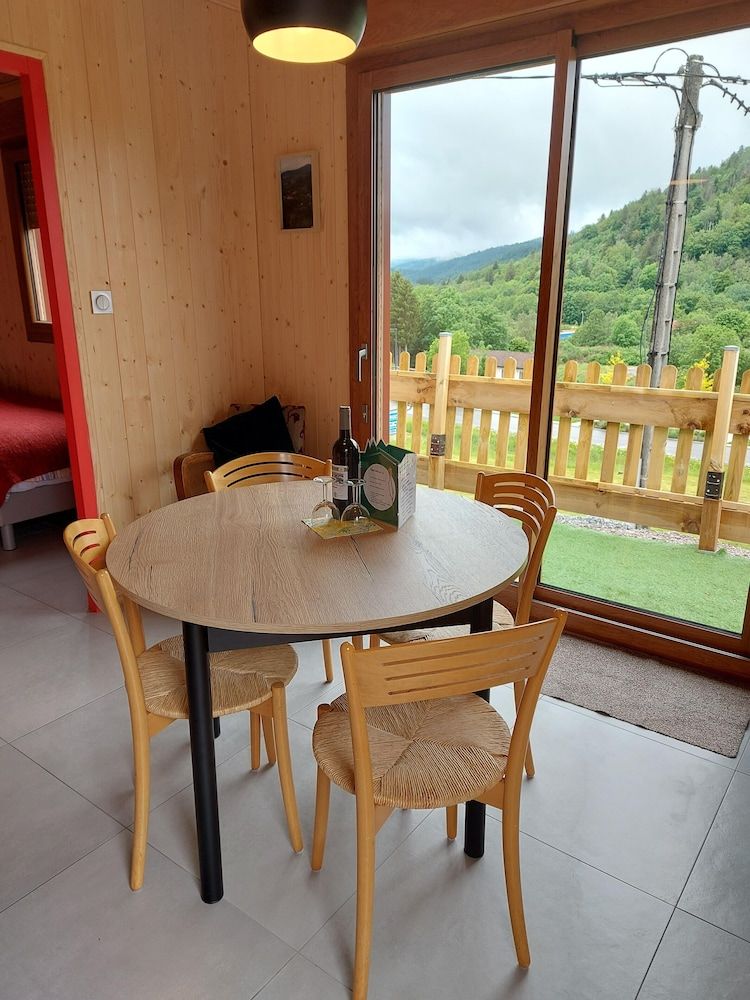 Classic Chalet, 2 Bedrooms