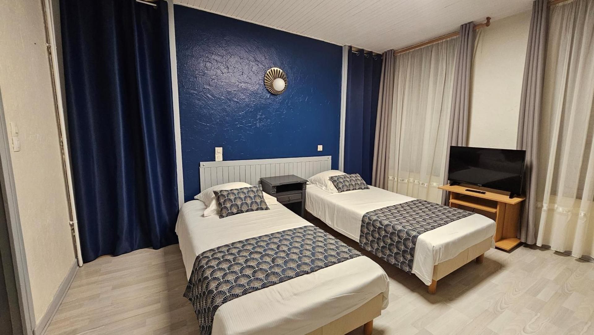 ESCAL'HOTEL Twin Room 2