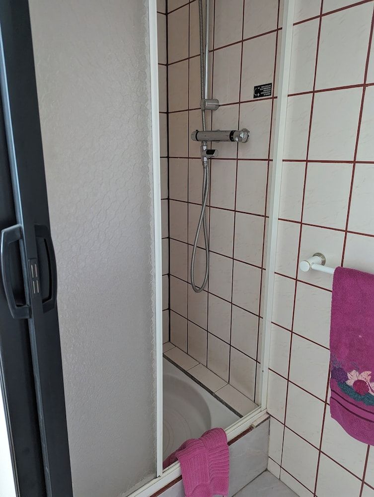 AUBERGE DES PINS Double Room 7