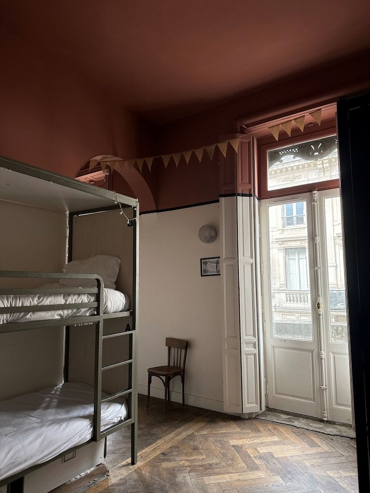 Quadruple Room - Shared Bathroom