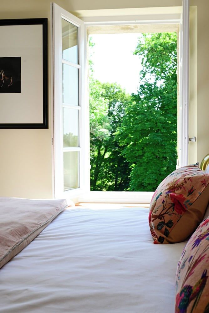 PAVILLON DES MILLESIMES Deluxe Studio, 1 King Bed with Sofa bed, Kitchenette, Garden Area 2