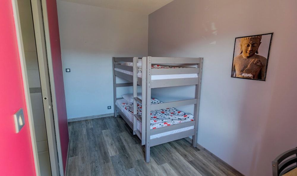 Hôtel de l'Abbaye Family Quadruple Room 2