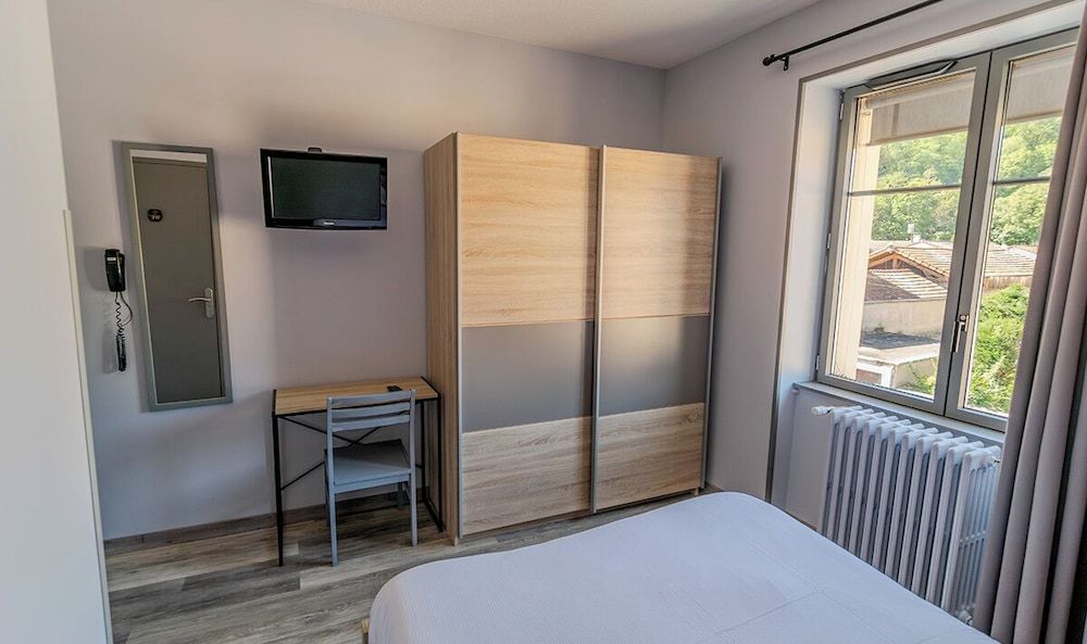 Hôtel de l'Abbaye Family Quadruple Room 4