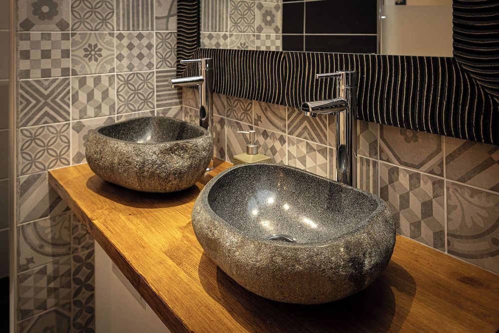 SalutBB Chambre d'hote Grand Double Room, Courtyard View 5