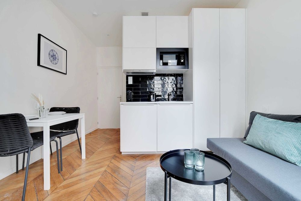 Superior Studio, Balcony