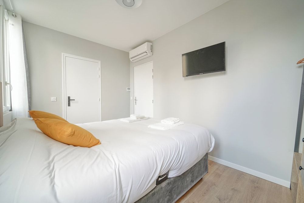 Double Room, City View