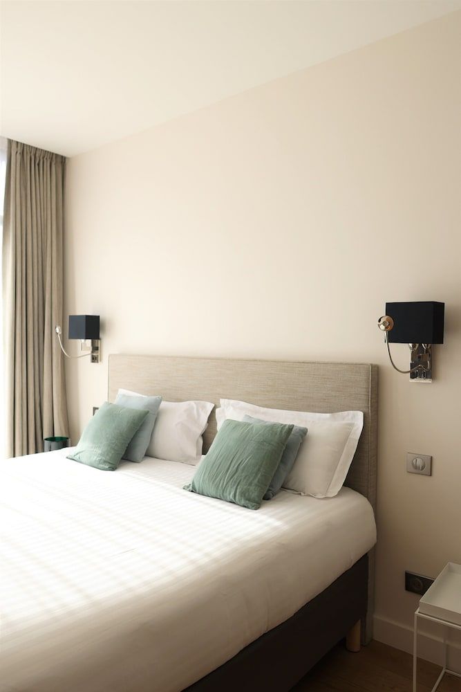 LES SUITES DU PORT by Le Saint Ferdinand Deluxe Suite, City View 2