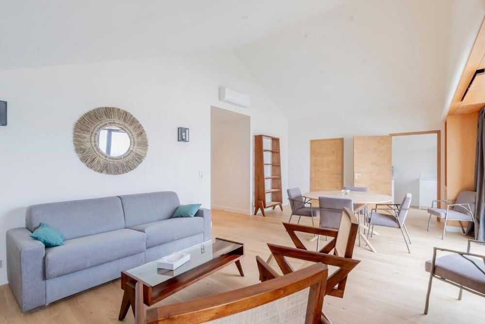 LES SUITES DU PORT by Le Saint Ferdinand Elite Suite, Marina View 13