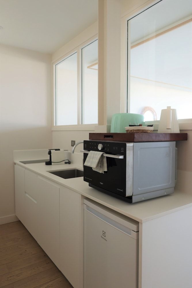 LES SUITES DU PORT by Le Saint Ferdinand Deluxe Suite, Harbor View 7