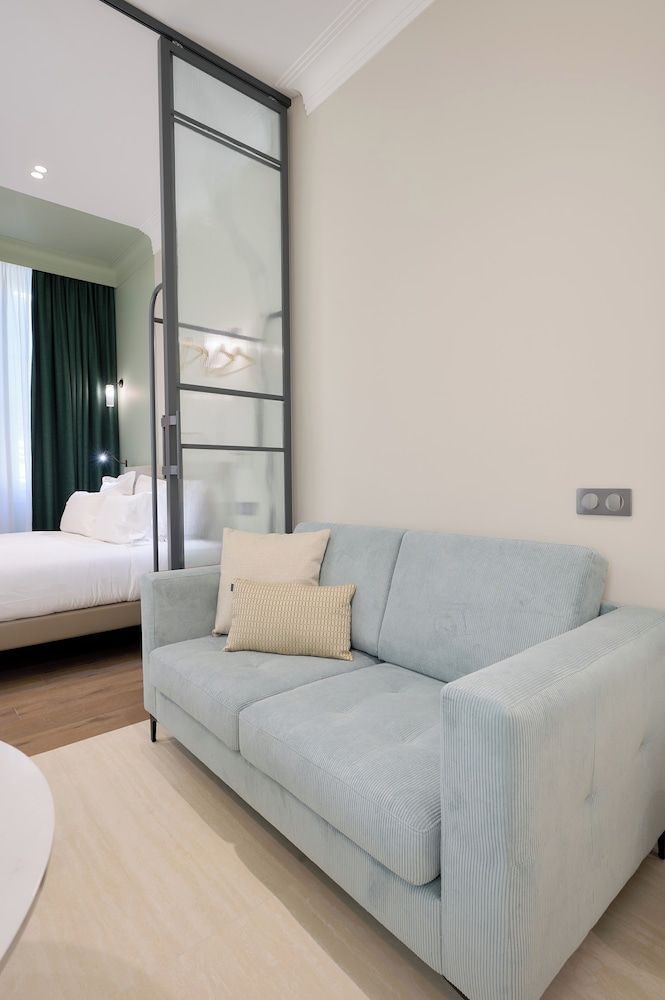 APARTHOTEL 9 ALBERTI Design Apartment, 1 Queen Bed with Sofa bed, Balcony 13