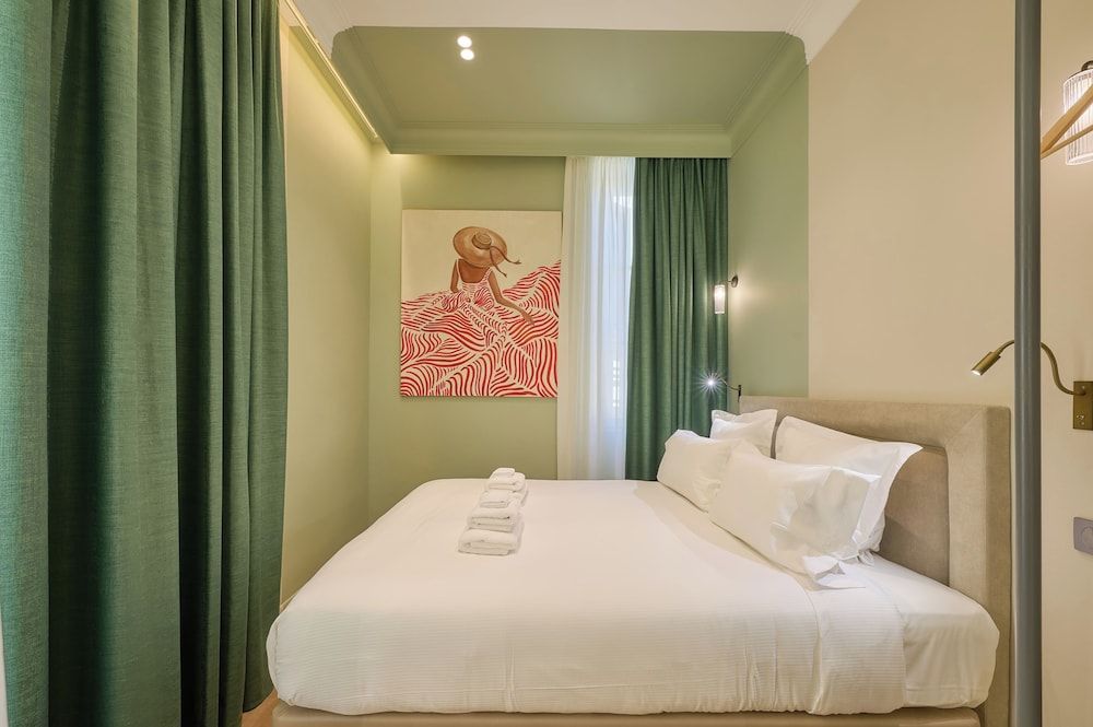 APARTHOTEL 9 ALBERTI Design Apartment, 1 Queen Bed with Sofa bed, Balcony 7