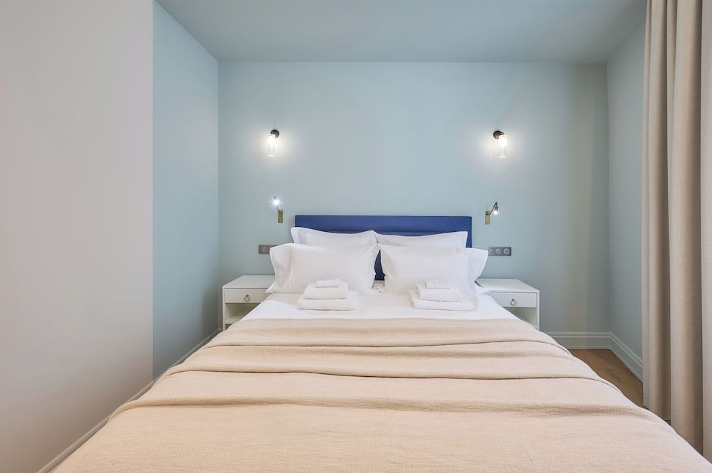 APARTHOTEL 9 ALBERTI Design Apartment, 1 Queen Bed with Sofa bed, Balcony 11