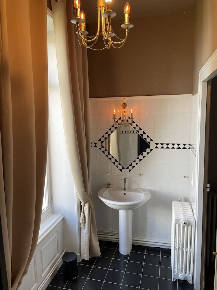 Château Maranne Comfort Double Room, Valley View 3