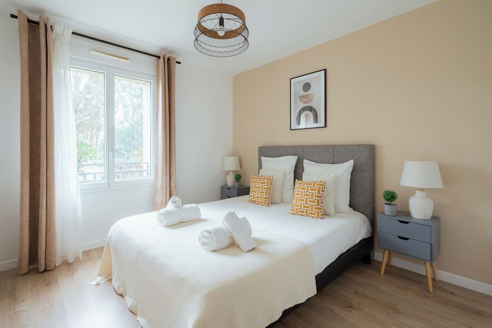 Apartment, Balcony