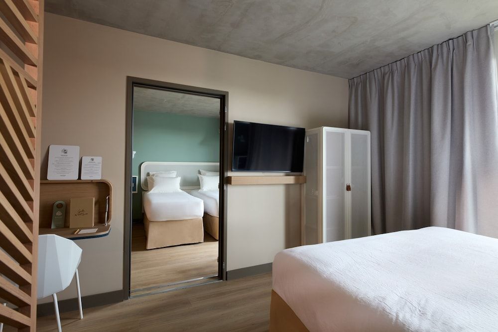 OKKO Hotels Troyes Centre Classic Room including self-service snacks and drinks at the Club